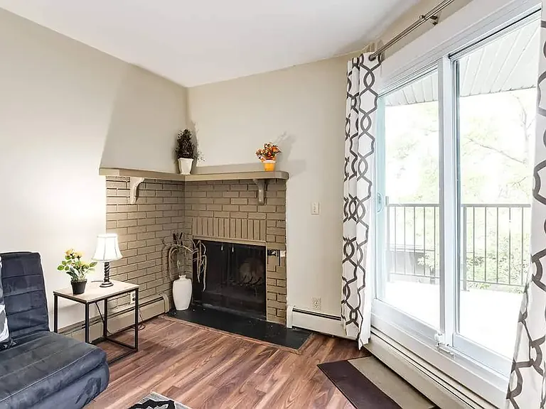 1816 16a St SW #304 — Photo 6