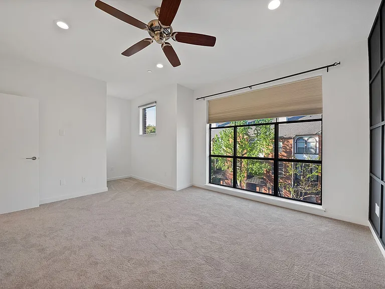 2420 Hugo St #3 — Photo 55