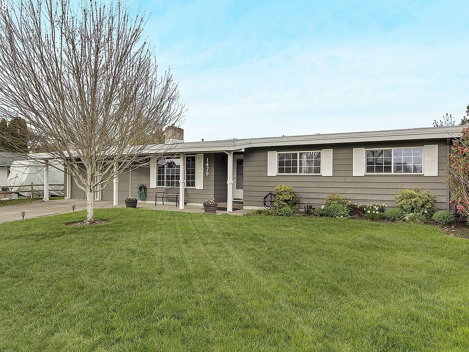1st image of 1479 NE Barberry Dr