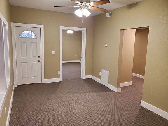 3rd image of 209 N 2nd Ave #L