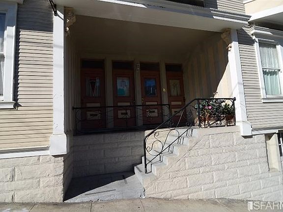 3rd image of 212 Coso Ave