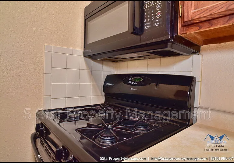 11645 Gordon Cooper Ln — Photo 22