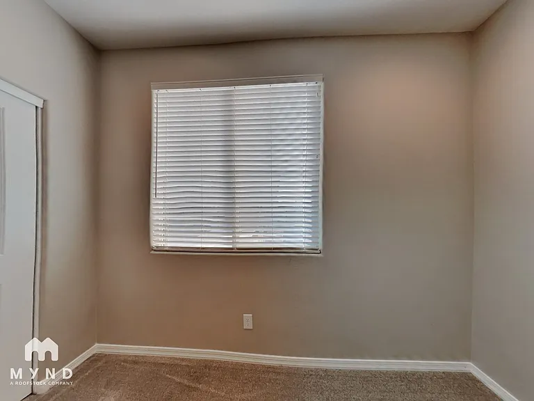 15168 W Sherman St — Photo 13