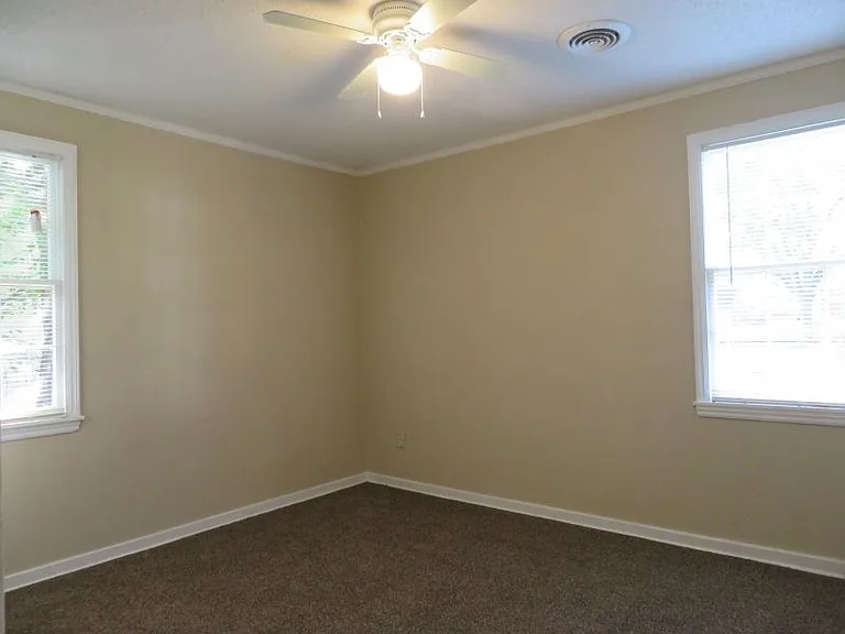 1104 Chatwood St — Photo 7