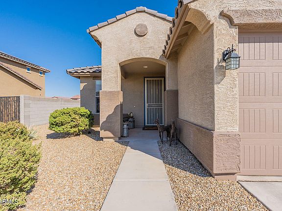4th image of 22247 N 185TH Avenue