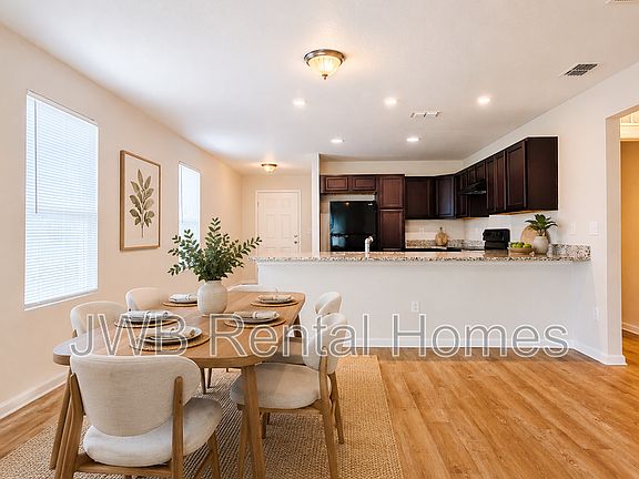5th image of 8213 Free Ave