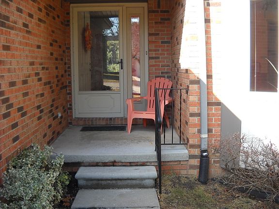 4th image of 46815 Scotch Pine Ln