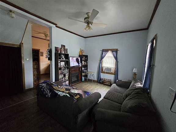 2nd image of 1213 Tazewell Ave SE
