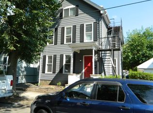 11 Pleasant St #3, New Haven, CT 06511