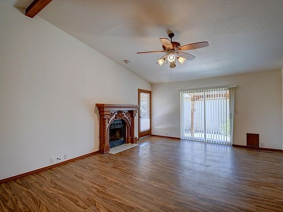 2nd image of 10616 Towne Park Dr NE