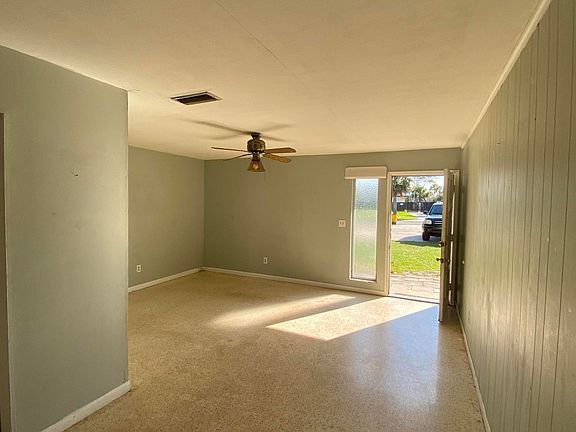 5th image of 407 10th Ave S