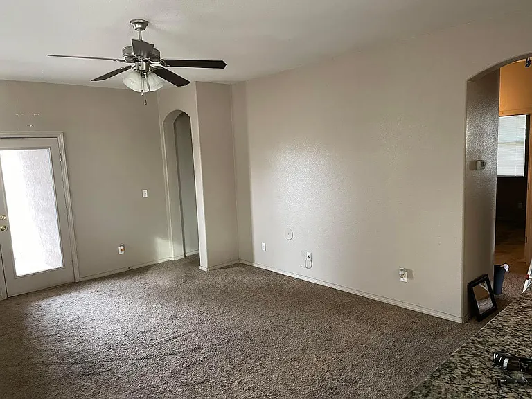 13123 Kestrel Ave — Photo 5