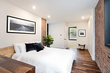 Sold by Bold New York