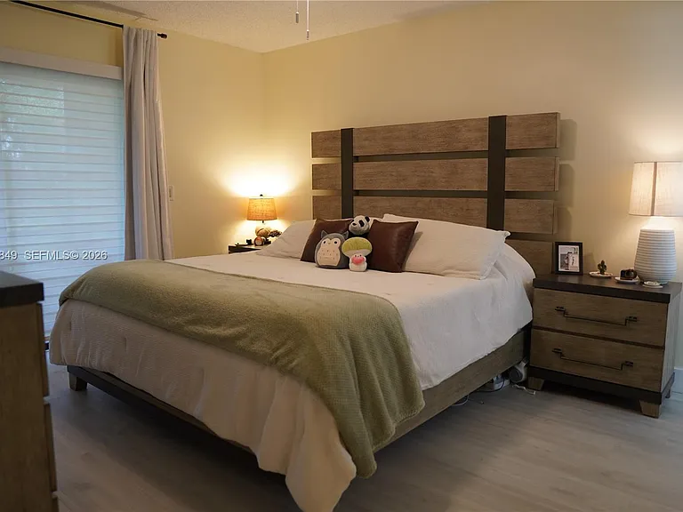 453 Lakeview Dr #2 — Photo 17