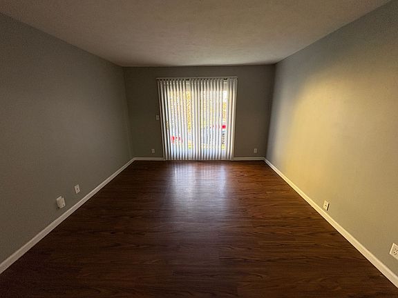 2nd image of 1905 G St #10