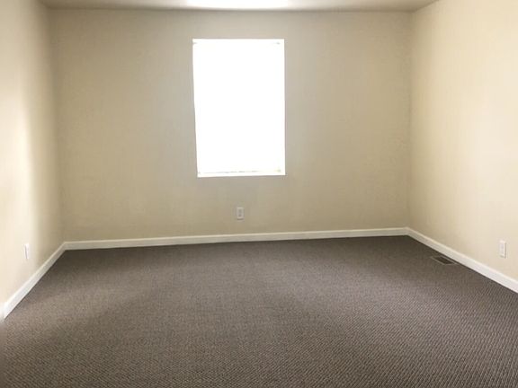 2nd image of 328 Forest Glen Dr