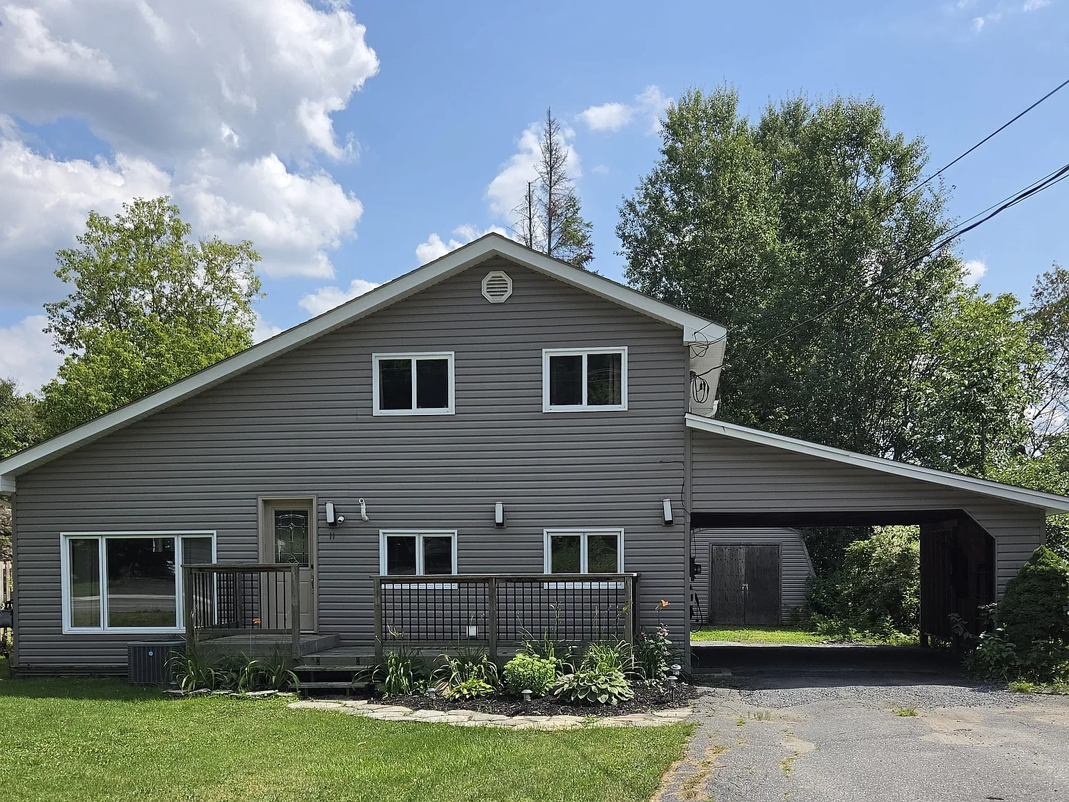 3 bed, $3,000 — Photo 2