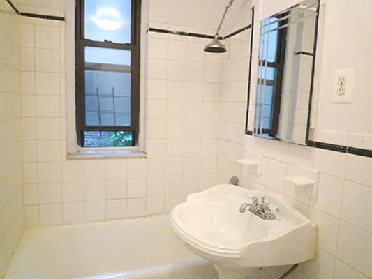 Rented by New York Quality Living Downtown | media 22