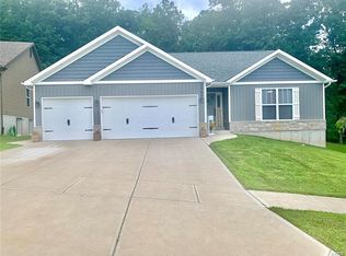 1385 Farnman Dr, Herculaneum, MO 63048