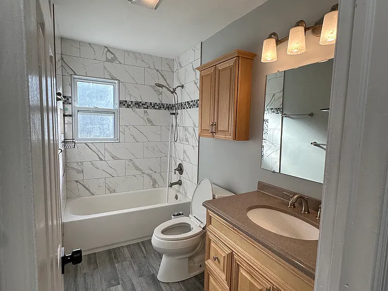 301 Middlesex St — Photo 10