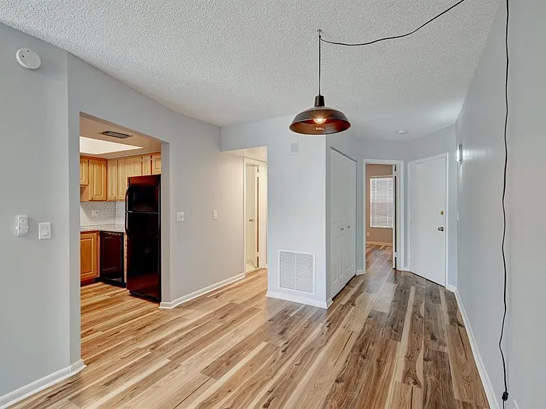 342 Southwind Dr #216 — Photo 10
