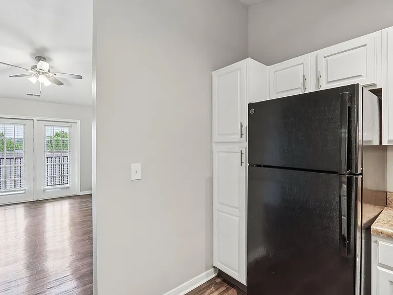 City View Farm Apartments — Photo 16