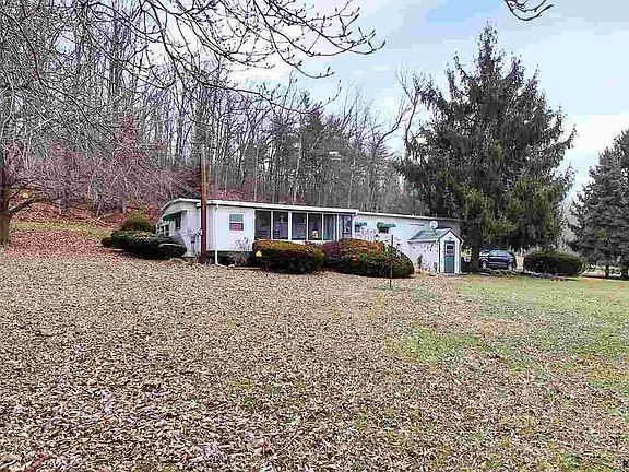 5th image of 229 Three Hill Rd