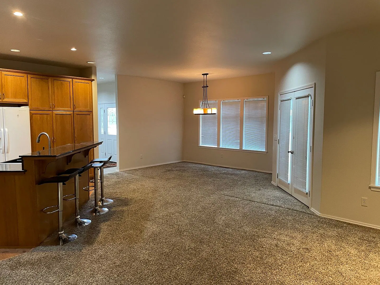 4 Bedroom Home on The Links Golf Course! WSG & Landscaping Included! — Photo 4