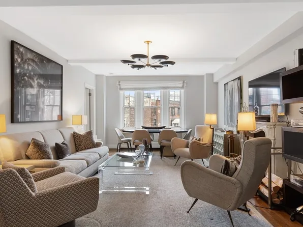 45 Christopher Street image 1 of 10