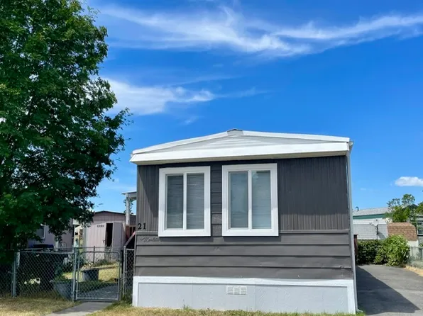 21725 E Wellesley Ave Trailer 21, Otis Orchards, WA 99027