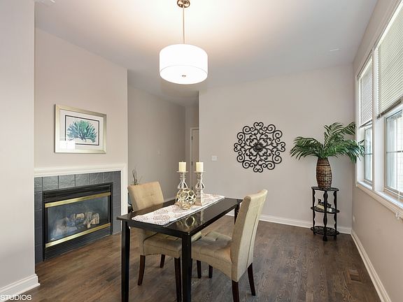 3rd image of 2650 Goldenrod Ln