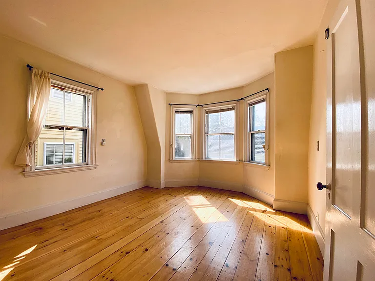 59 Manning St — Photo 4