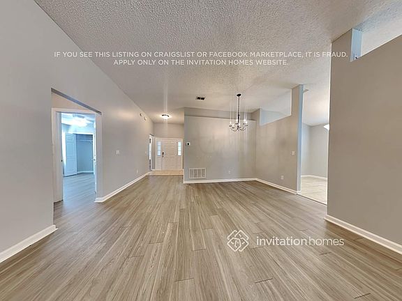 3rd image of 1623 Canopy Oaks Dr