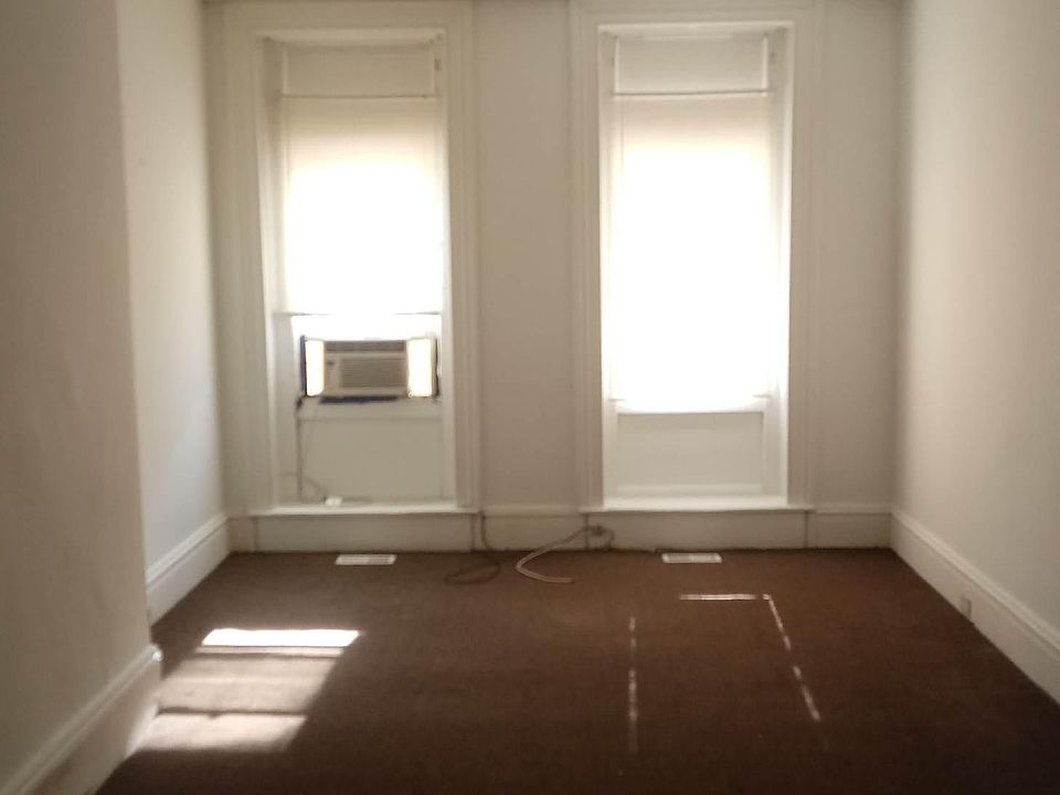 2nd image of 525 N Carrollton Ave