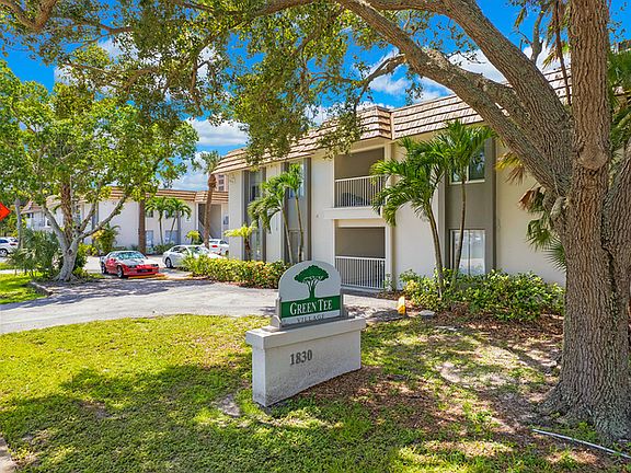 4th image of 1830 Maravilla Ave APT 208