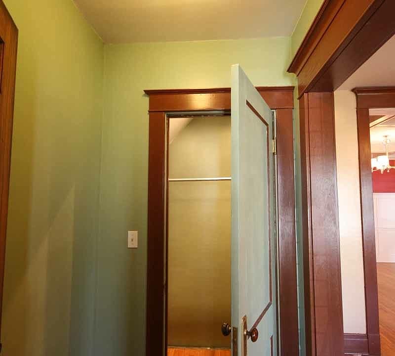 Closet - entryway