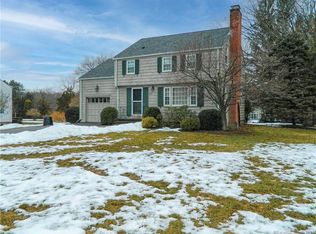 196 Buttonball Ln, Glastonbury, CT 06033