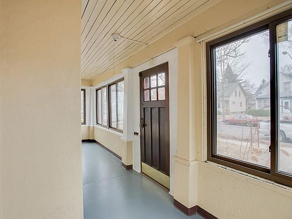 2nd image of 3415 33rd Ave S