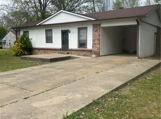 405 E M St, Russellville, AR 72801