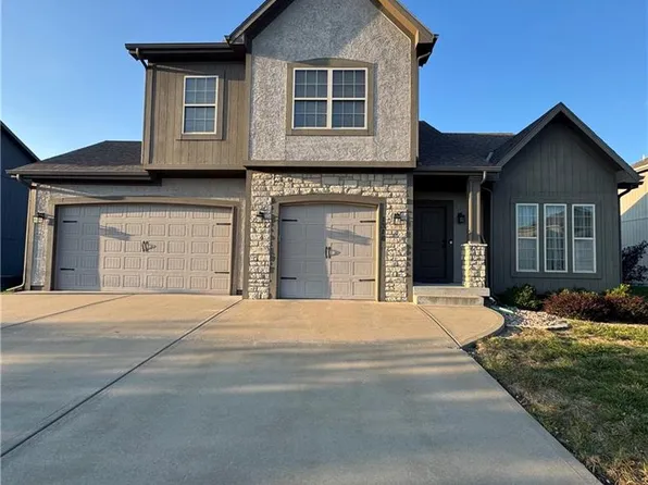 1318 NE 107th Ter, Kansas City, MO 64155