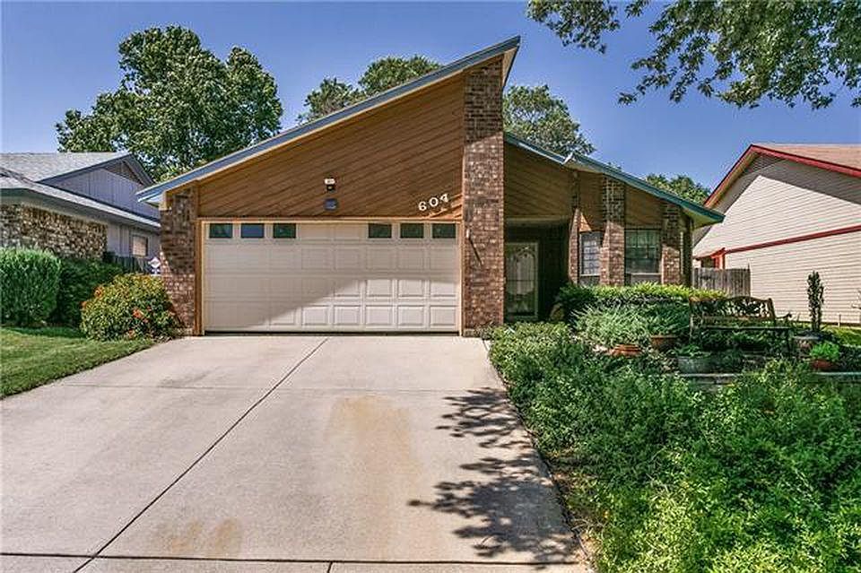 1st image of 604 Sunrise Ct