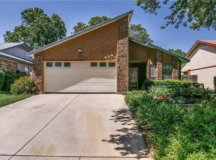 604 Sunrise Ct, Fort Worth, TX 76120