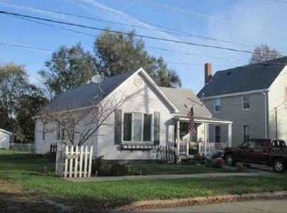 617 Anderson Pl, Canton, IL 61520