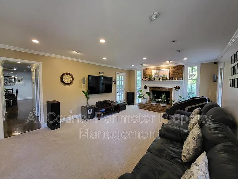 363 Indian Hills Trl — Photo 12