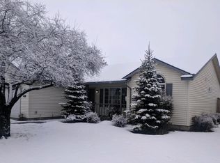 1904 N Saint Helens Dr, Post Falls, ID 83854