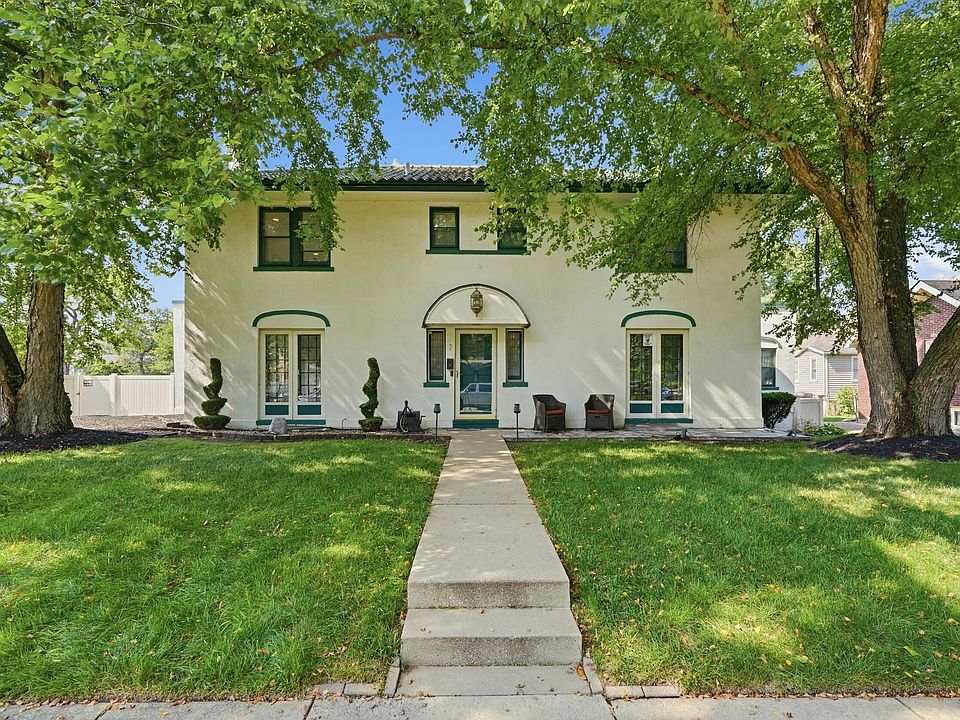 1st image of 7 Wildwood Rd