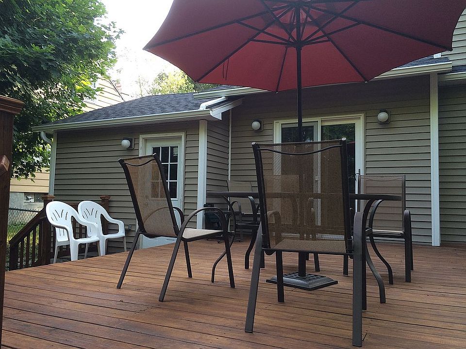 2nd image of 531 Salisbury Park Dr