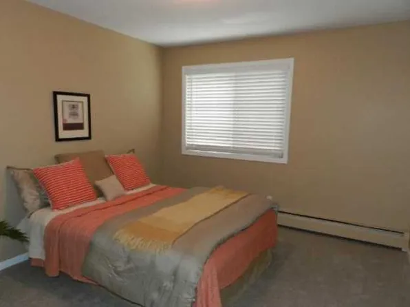 333 8th St SE APT 114, Minneapolis, MN 55414