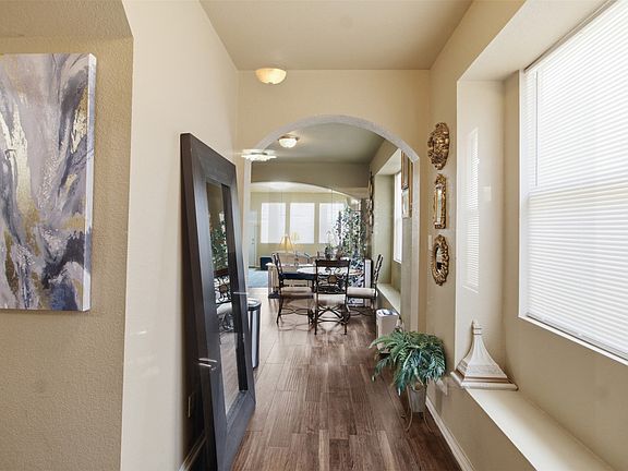 3rd image of 2648 Blackstone Dr