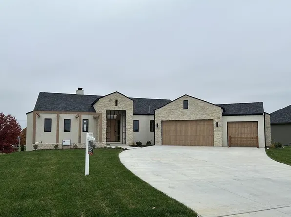 8520 N Booth Ave, Kansas City, MO 64157